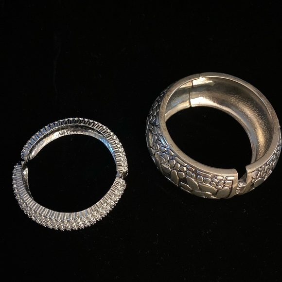 Two Silver tone Bracelets - Picture 5 of 7